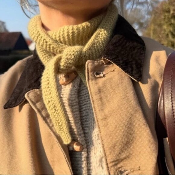 Handmade Dark Green Sophie Scarf in a Poly/Wool Blend Size Lg. - Picture 8 of 8